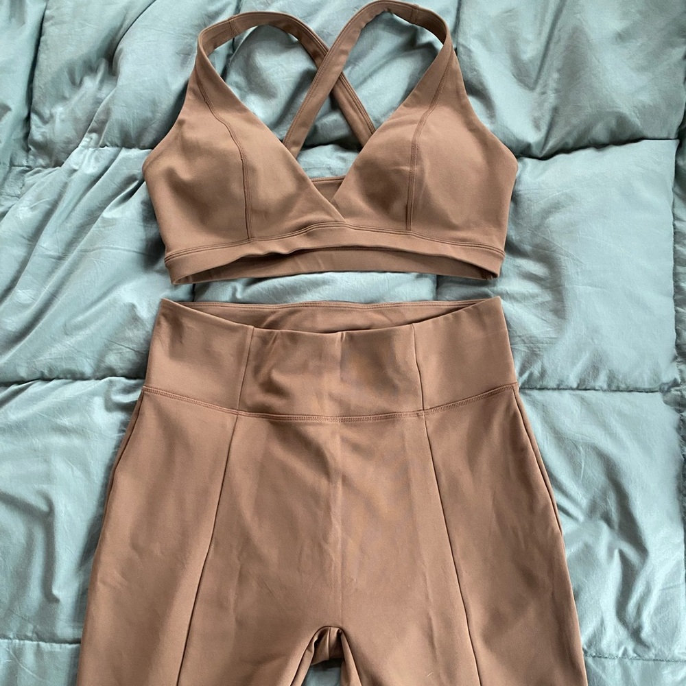 SET: Girlfriend Collective Beachwood Cassandra top & Luxe Flare Bottoms